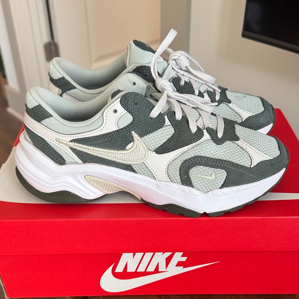 Nike AL8 Sneakers
